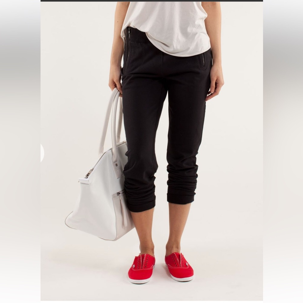Lululemon Rejuvenate Sweat Pants French Terry in Black size 8